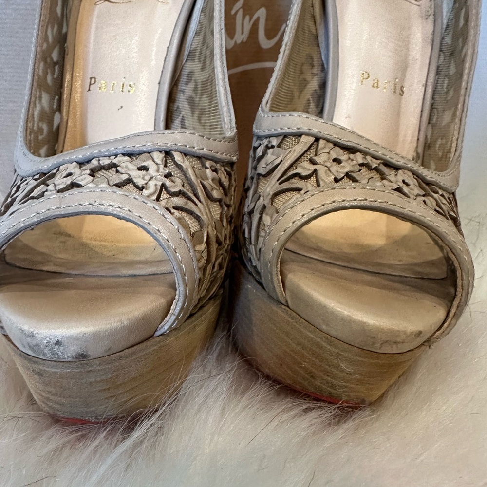 Christian Louboutin Beige Lace Peep-Toe Pumps with Red Soles - Picture 6 of 14